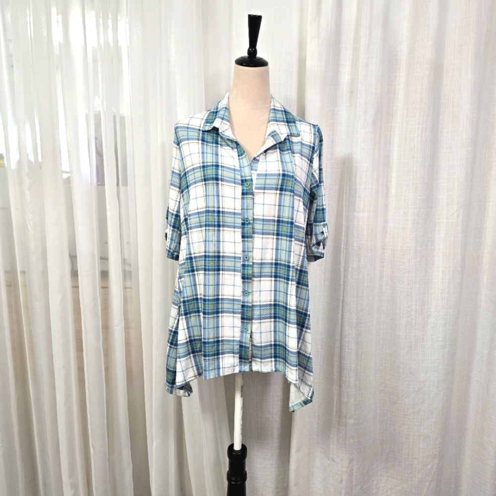2/$30 Above & Beyond White & Green Plaid Short Sleeve Tunic Size L Super Soft